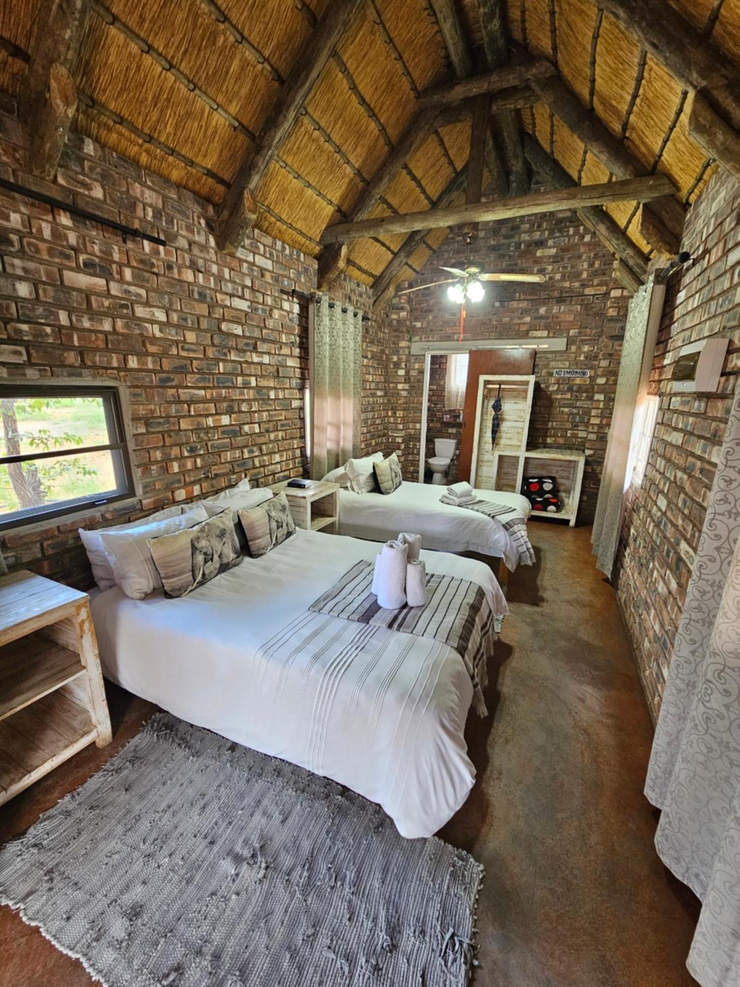 Kaoko Bush Lodge Kamanjab Kültér fotó