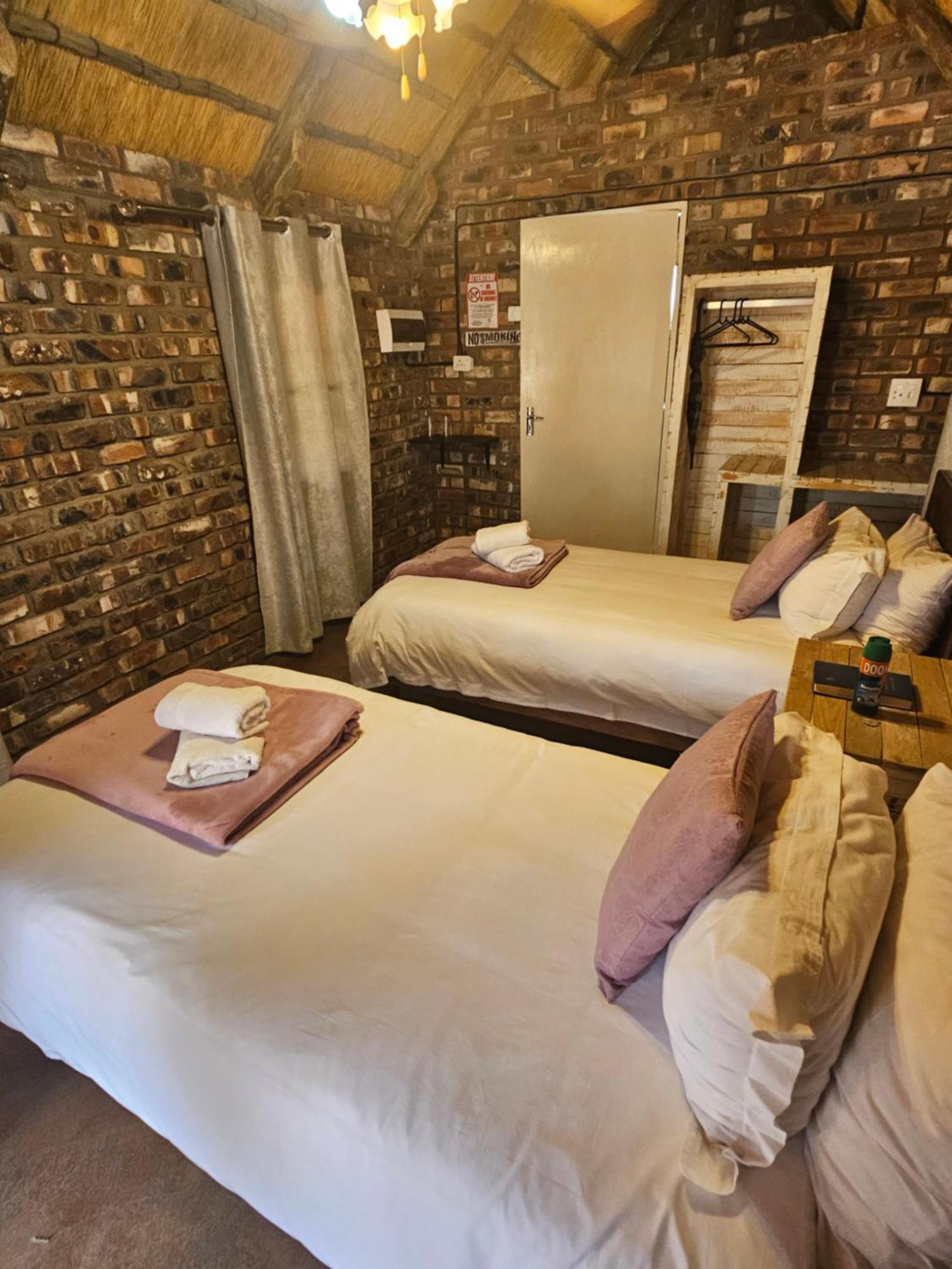 Kaoko Bush Lodge Kamanjab Kültér fotó