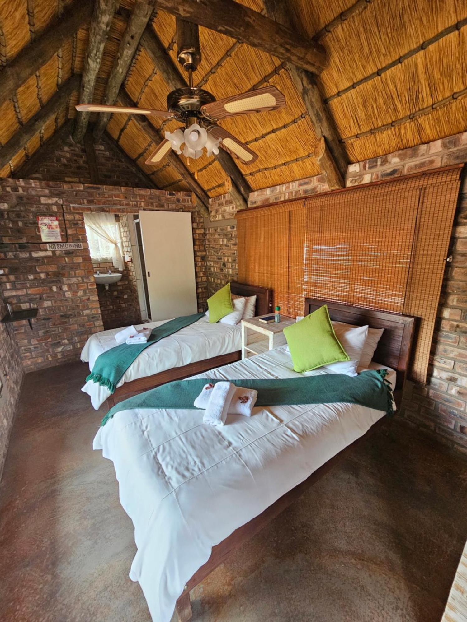 Kaoko Bush Lodge Kamanjab Kültér fotó